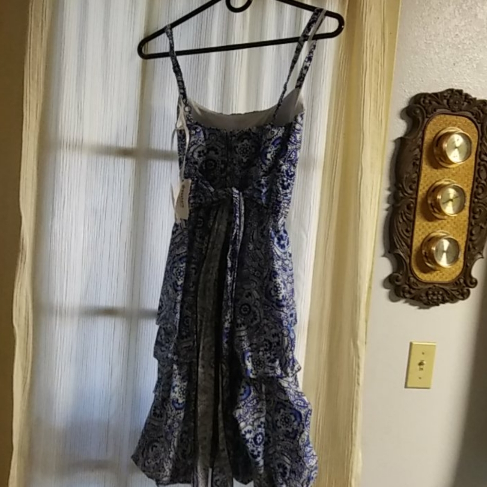 Dress barn